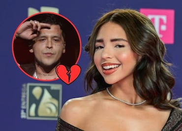 Ángela Aguilar ya no canta en vivo con Christian Nodal y él solo la mira tras escenario. (VIDEO)