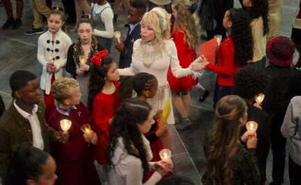 Dolly Parton aportó 1 mdd para vacuna de Moderna y así reaccionan fans