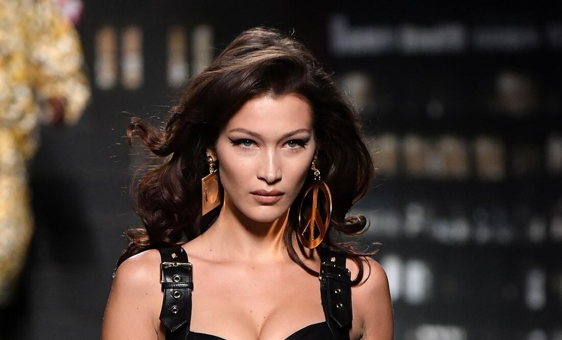 Los microbikinis con los que Bella Hadid presumió su figura irreal y encendió las redes. Foto: AFP