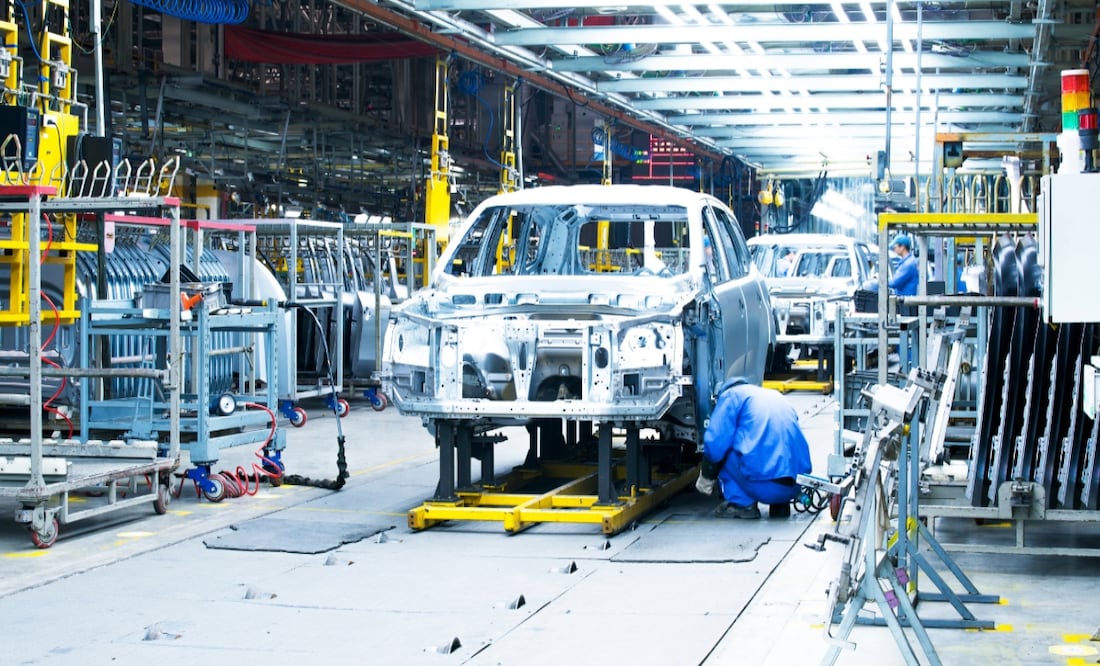 Partes de autos fabricadas en México y Canadá quedan exentas de los aranceles de Trump. Foto: Adobe