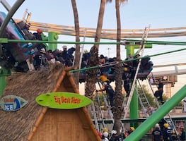 "Fue aterrador"; montaña rusa se detiene en Arizona y desata angustia