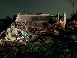 Tragedia en Estados Unidos: tormentas dejan 21 muertos y devastación en varios estados