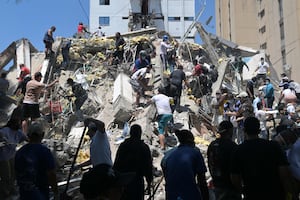 Colombia declara “desastre nacional” tras terremoto de 7.4 que deja más de 70 muertos