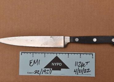 Arrestan a hombre por apuñalar 58 veces a su pareja en Nueva York