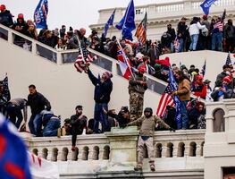 Tercer policía se suicida tras resguardar el Congreso del asalto "trumpista"