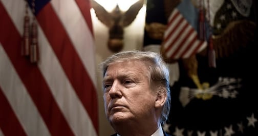 Trump consideró castigar a rivales políticos usando a migrantes