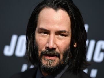 ¿Cómo Keanu Reeves logró amasar su fortuna de $380 millones de dólares?