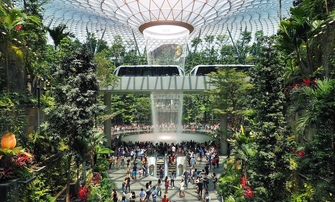 Changi Airport en Singapore/ iStock/ artorn