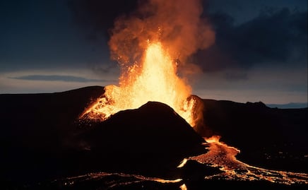 Volcán Kliuchevskoi entra en erupción horas después del megasismo en Rusia: lava y alerta en el Pacífico