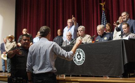 Tiroteo en Texas. Demócrata confronta a Abbot y critica "inacción" ante masacres