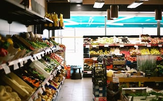 Walmart, fuera del top 10 de las tiendas favoritas en Estados Unidos