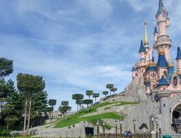 Disneyland abre la venta de boletos para turistas fuera de California