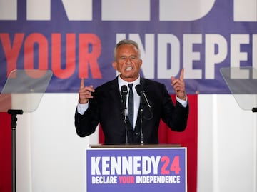 Robert F. Kennedy Jr. dice que suspenderá campaña a la presidencia y respalda a Trump