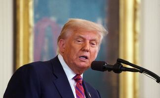 Casa Blanca veta al Wall Street Journal del viaje presidencial tras publicar carta a Epstein