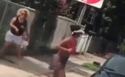 "Regresa a África", grita mujer racista a corredora y le arroja una botella en NY