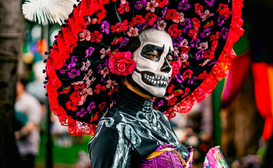 Desfile de Catrinas 2025 Ruta, fecha y horario del gran recorrido del Día de Muertos. Foto: Canva