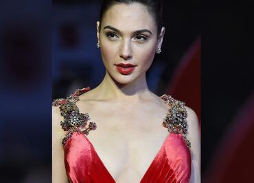 Gal Gadot deslumbra al posar sin ropa en fotografía a blanco y negro