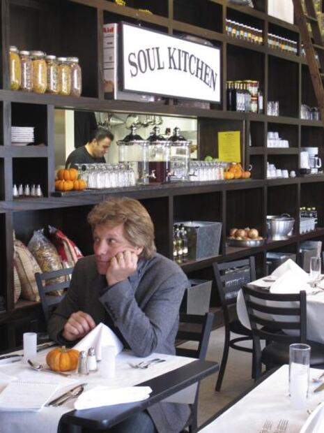 Restaurante de Jon Bon Jovi regala comida a afectados por ‘shutdown’