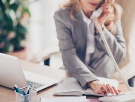 Embajada de EU en México lanza vacante para asistente de viaje con sueldo de $321,000