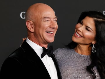 Jeff Bezos y Lauren Sánchez celebran compromiso con raro vino de $4 mil dólares en Francia