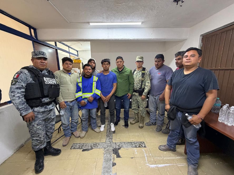 Localizan con vida a siete electricistas desaparecidos en San Luis Potosí; están bajo resguardo de la Fiscalía. Foto: Gobierno Municipal de Matehuala