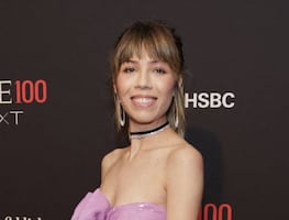 Jennette McCurdy derrocha belleza con vestido strapless en Nueva York