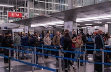 Trump estalla contra los controladores aéreos: amenaza con recortar sueldos