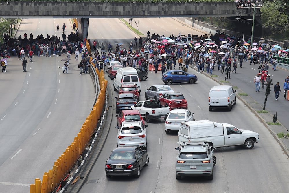 ¿Peligra el Mundial en México? Maestros de la CNTE paralizan la CDMX y amenazan con boicot. EFE/ Madla Hartz