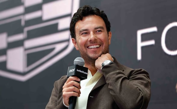 Inglaterra buscó la ayuda de Checo Pérez antes de enfrentar a México y su respuesta no era la que esperaba