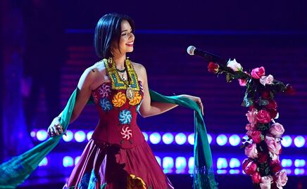 Ángela Aguilar presumió el “anillo de compromiso” que le compró Nodal por 3 millones de dólares