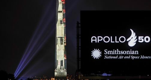 'Transforman' el Monumento a Washington en el cohete de ‘Apollo 11’