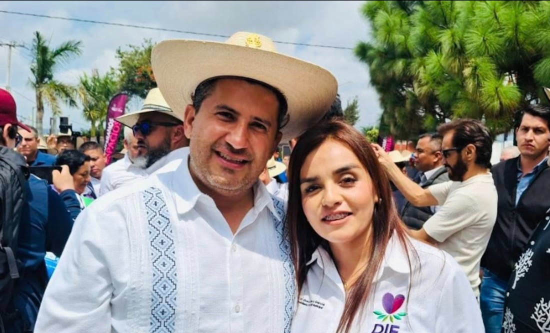 Esposa de Carlos Manzo lanza desgarrador mensaje: “Si le hubieran dado amor y lo hubieran guiado, ese hijo no habría matado a mi Carlos”. Foto: Grecia Quiroz / FB
