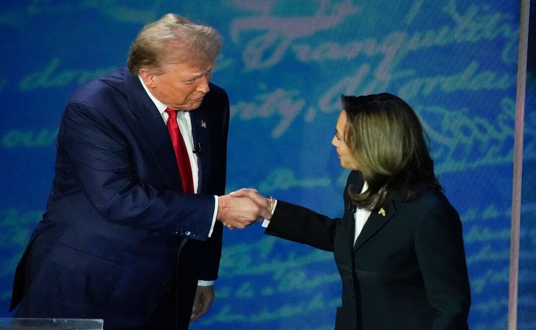 Harris desafía a Trump a un nuevo debate en octubre, pero el expresidente lo rechaza. Foto: AP