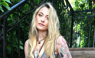 Paris Jackson destila glamour y belleza con vestido de encaje traslúcido