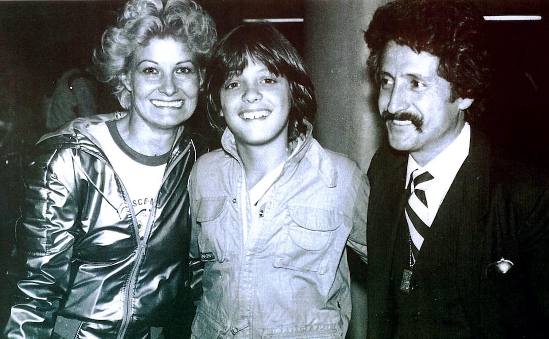 Luis Miguel recuerda a su madre, Marcela Basteri, con esta foto. Foto: The Grosby Group