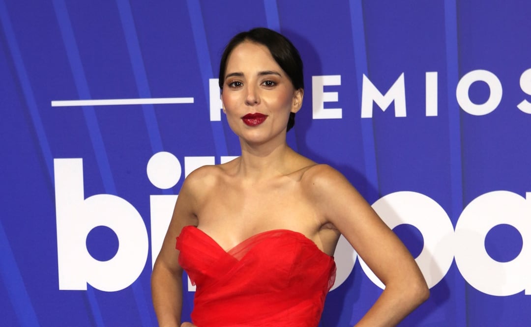Majo Aguilar impone tendencia con glamoroso vestido strapless en Miami. Foto: EFE