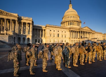 FBI teme ataques internos en toma de Biden; investigan a la Guardia Nacional