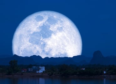 Luna helada o Luna llena del Castor. ¿Cuándo y cómo verla? Esto debes saber