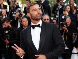 Ricky Martin dice que su padre lo animó a "salir del clóset"; ¿Vas a enseñar a tus hijos a mentir"