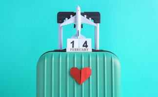 Regalos de San Valentín permitidos y prohibidos en el equipaje de avión