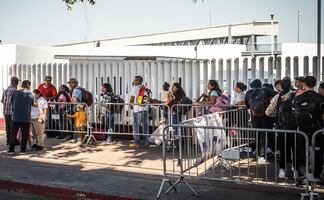 Trump planea grandes centros de detención para inmigrantes ilegales previo a su expulsión