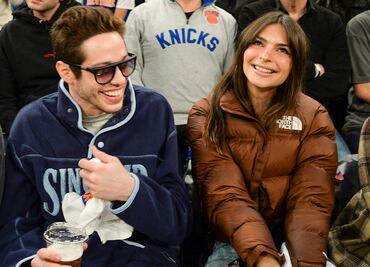 Sonrientes y enamorados, Emily Ratajkowski y Pete Davidson confirman romance