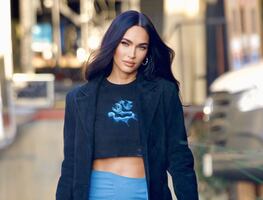 Megan Fox y la minifalda azul que lució en calles de California