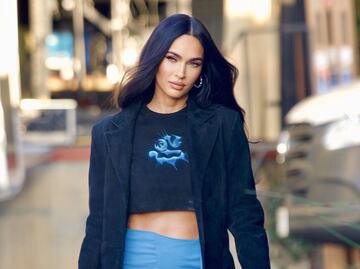 Megan Fox y la minifalda azul que lució en calles de California