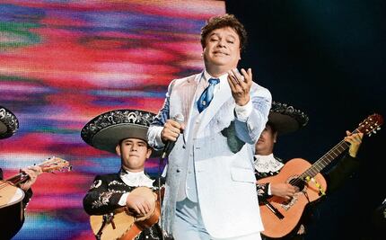 ¿Juan Gabriel en París? Video desata teorías sobre su supuesta reaparición