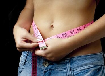 ¿Cómo afecta a nuestra salud la grasa abdominal, según Harvard?