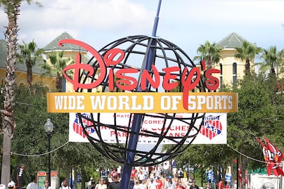 Disney World aumenta la euforia por el Super Bowl con atracciones 