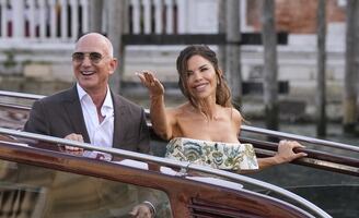 Jeff Bezos y Lauren Sánchez se dan el sí quiero en boda millonaria en Venecia
