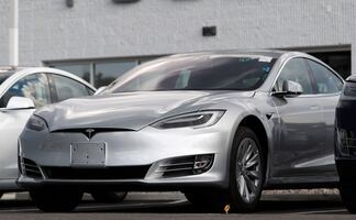 Canadá impondrá arancel de 100% a importaciones de vehículos eléctricos fabricados en China