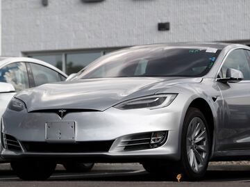 “Por eso nunca deben comprar un Tesla”; advierte propietario tras problemas con la batería